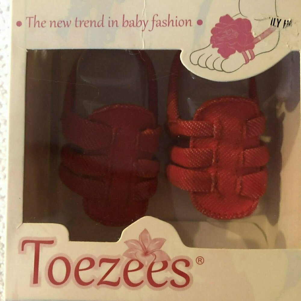 Red Toezees Sandals For Baby - Picture 5 of 5